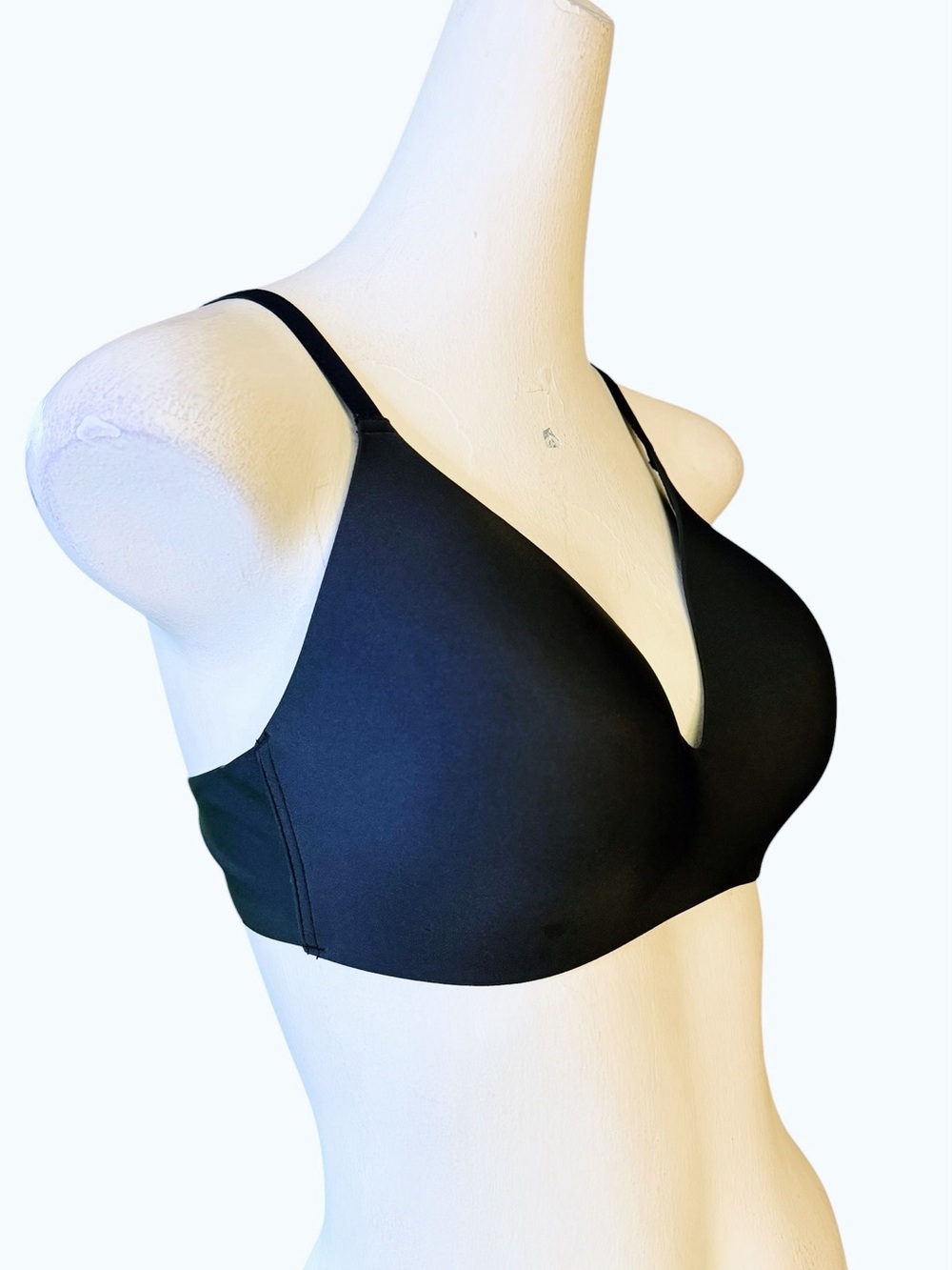 Black Wireless T-Shirt Bra - Sleek Everyday Comfort